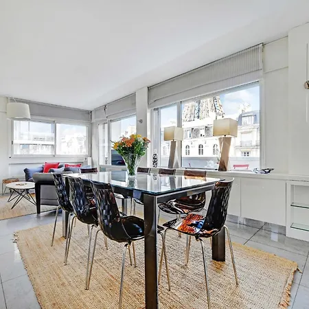 Exceptional 3bdr 6p - View Of The Eiffel Tower * Parijs