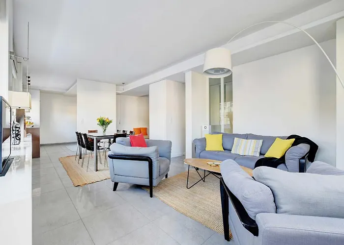 Апартаменты Exceptional 3bdr 6p - View Of The Eiffel Tower *